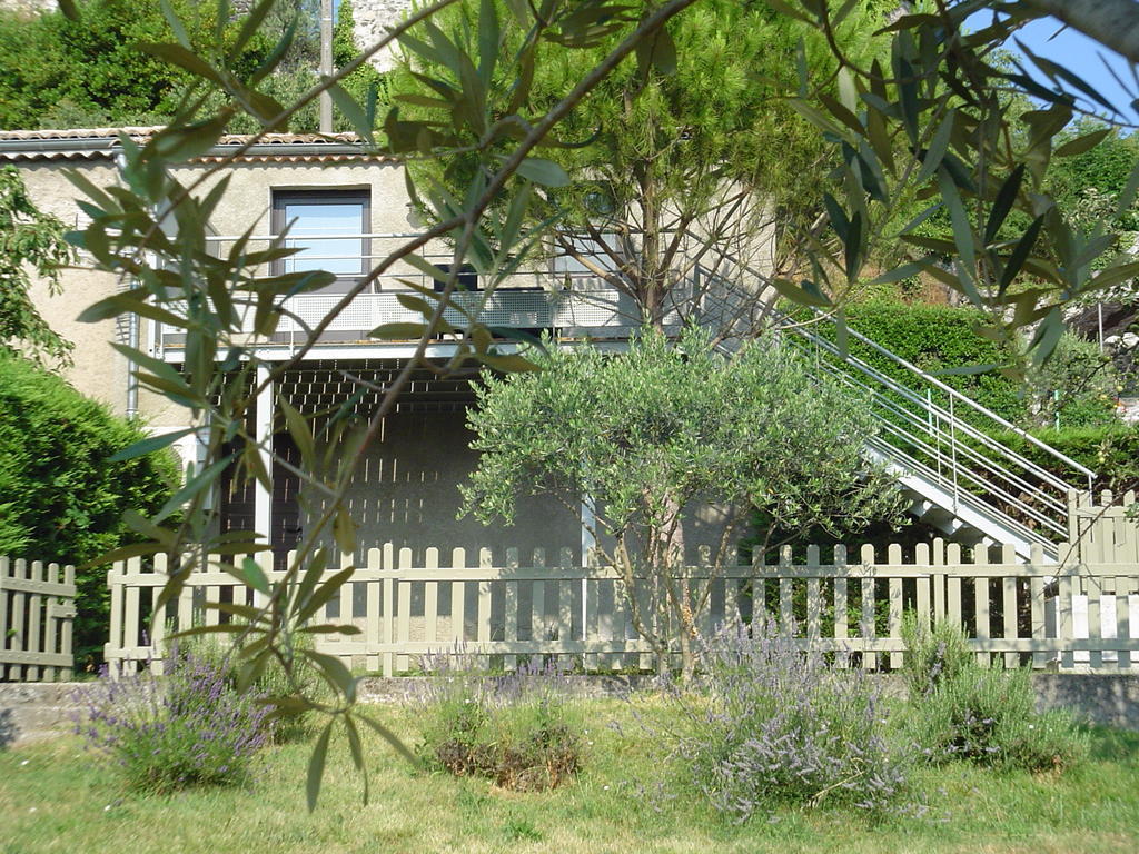 La Cabane De Pepe Emilien Bed & Breakfast Chomérac Eksteriør bilde